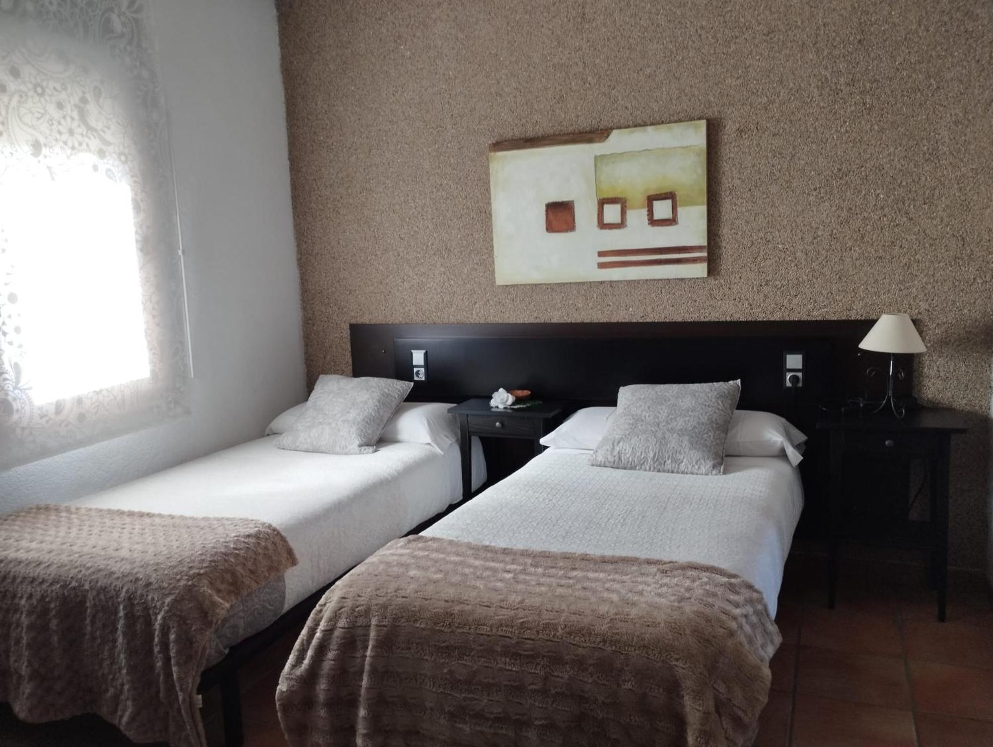 Can Gual Guest House Lametlla Del Valles Bagian luar foto