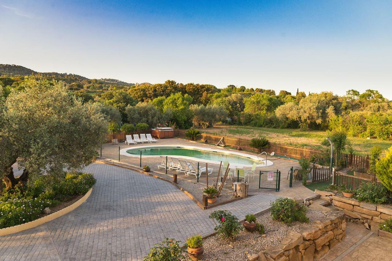 Can Gual Guest House Lametlla Del Valles Bagian luar foto
